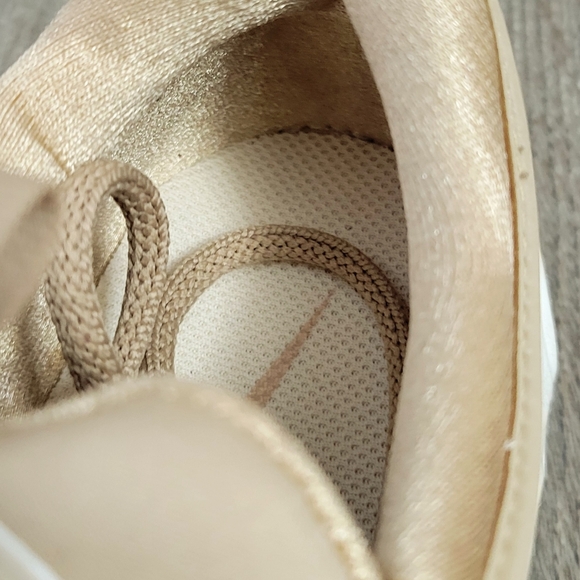 NEW Nike Special Edition  Retro Air Max '97  US 6.5 - Picture 9 of 11